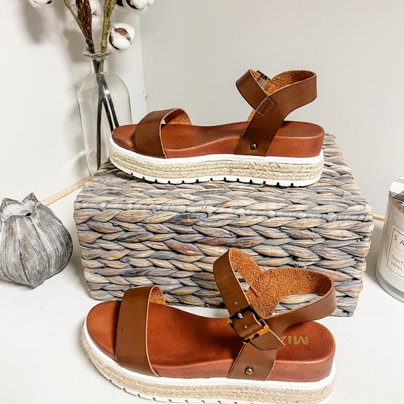 Mia Kiera Brown Vegan Leather Strappy Espadrille Platform Sandal Size 8.5 - Picture 7 of 10